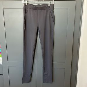 NWT{Bamans}Sz S Gray Legging Pants with front pockets